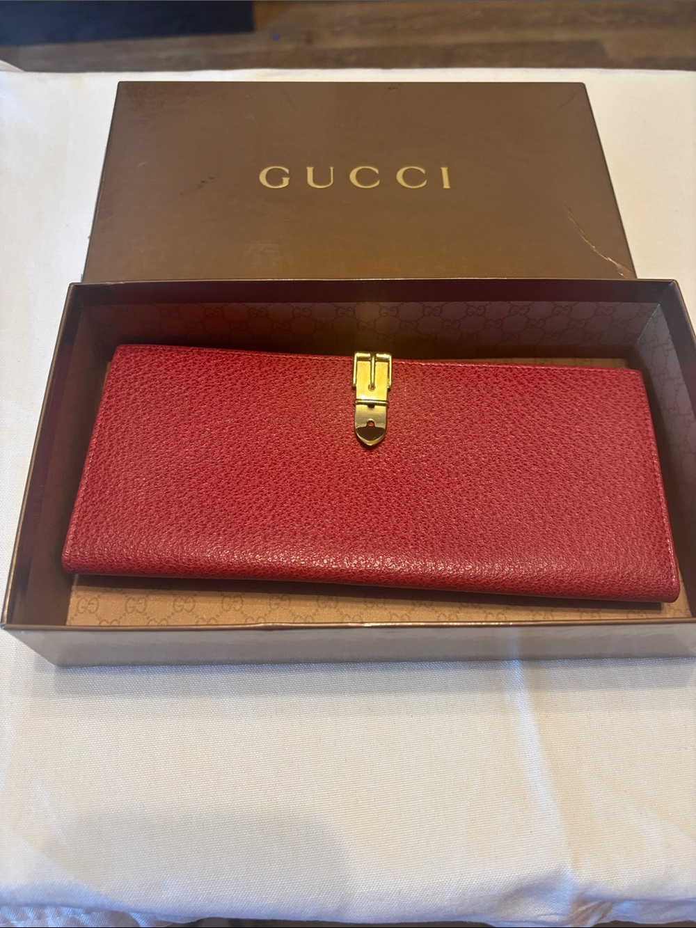 Gucci vintage Red Pebbled Leather Clasp Continental Wallet with box - Picture 17 of 17